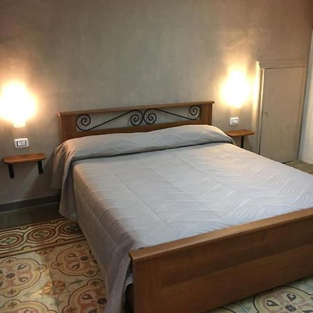 Casa Cortes Hotel Grottaglie Ngoại thất bức ảnh