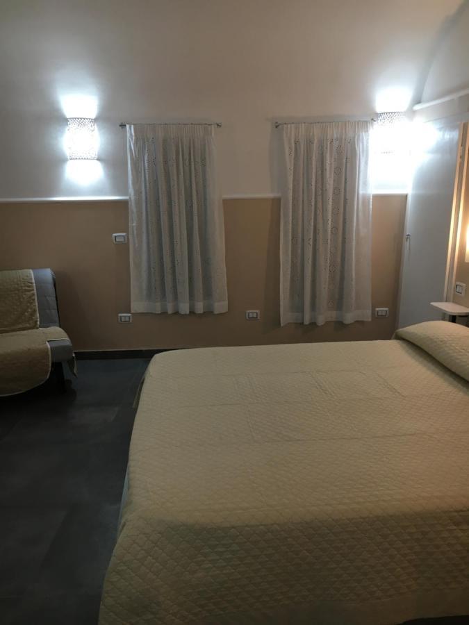 Casa Cortes Hotel Grottaglie Ngoại thất bức ảnh